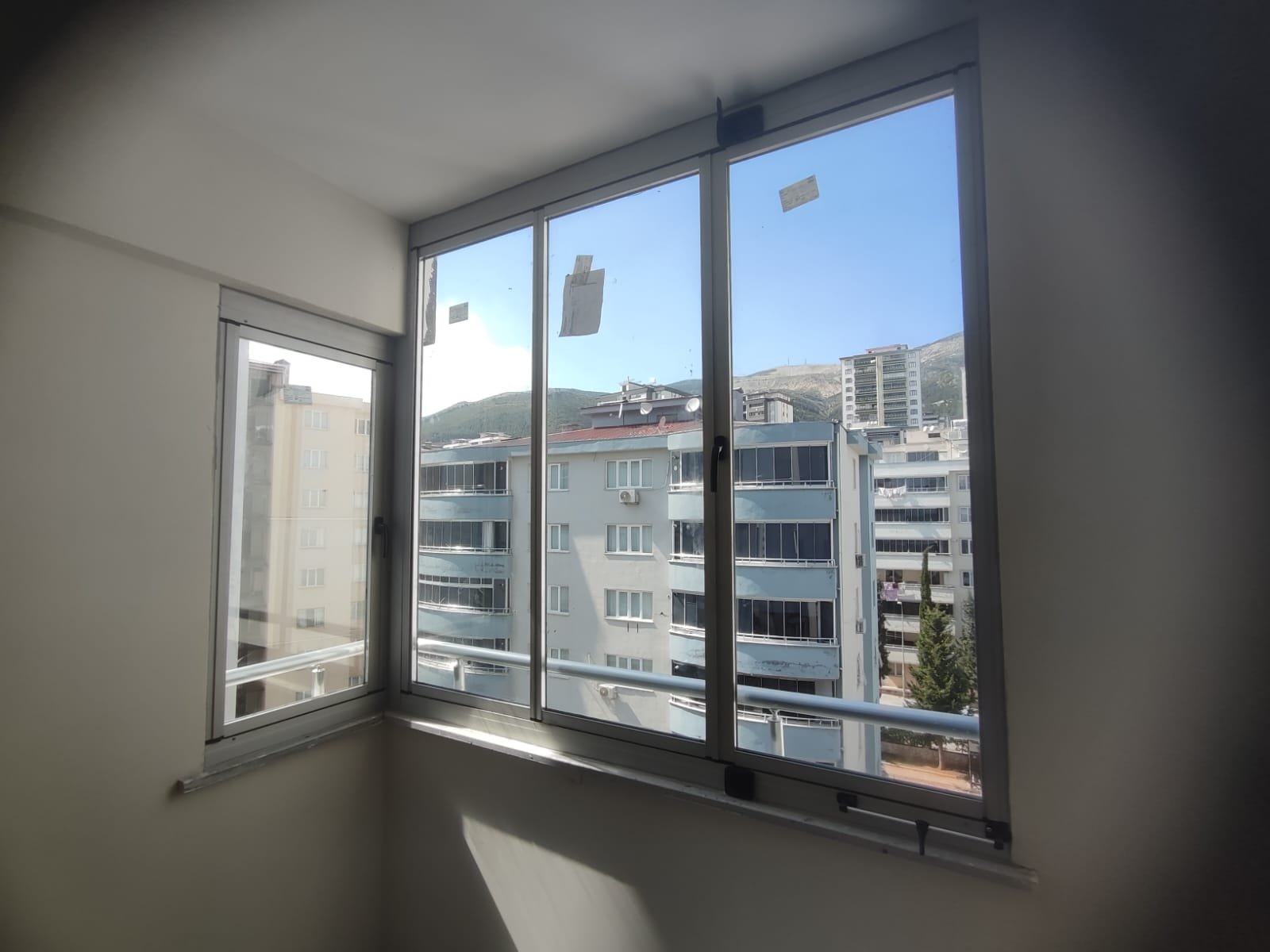 PVC Pencere Üretim Atölyesi